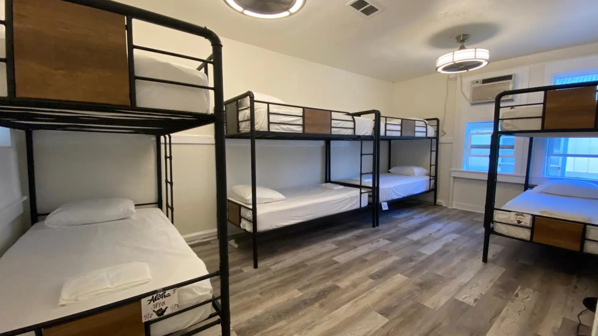 Howzit Hostels Wailuku