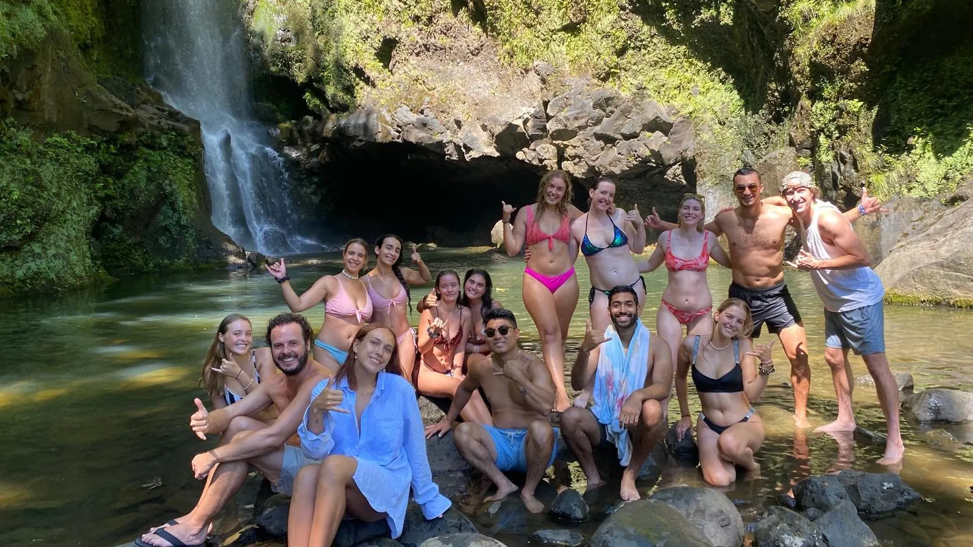 Howzit Hostels Wailuku