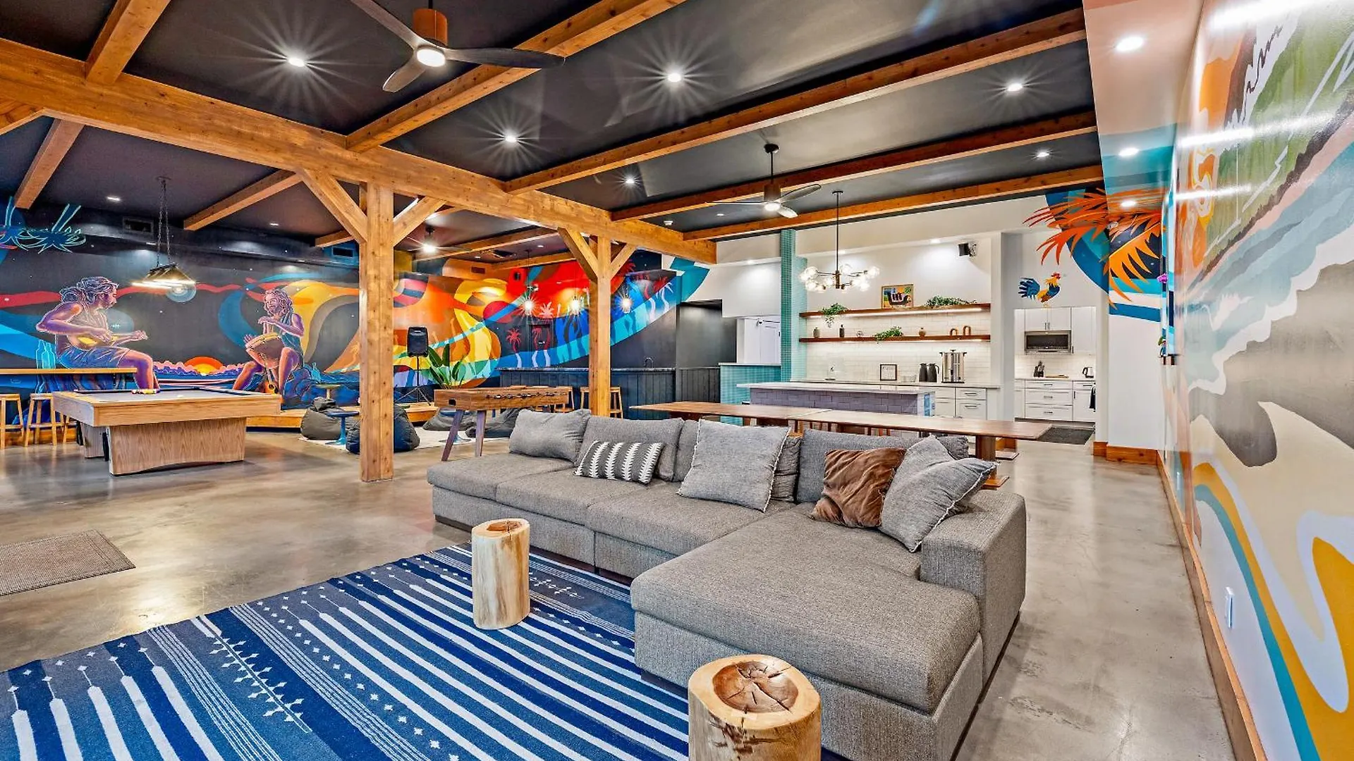 Howzit Hostels Wailuku